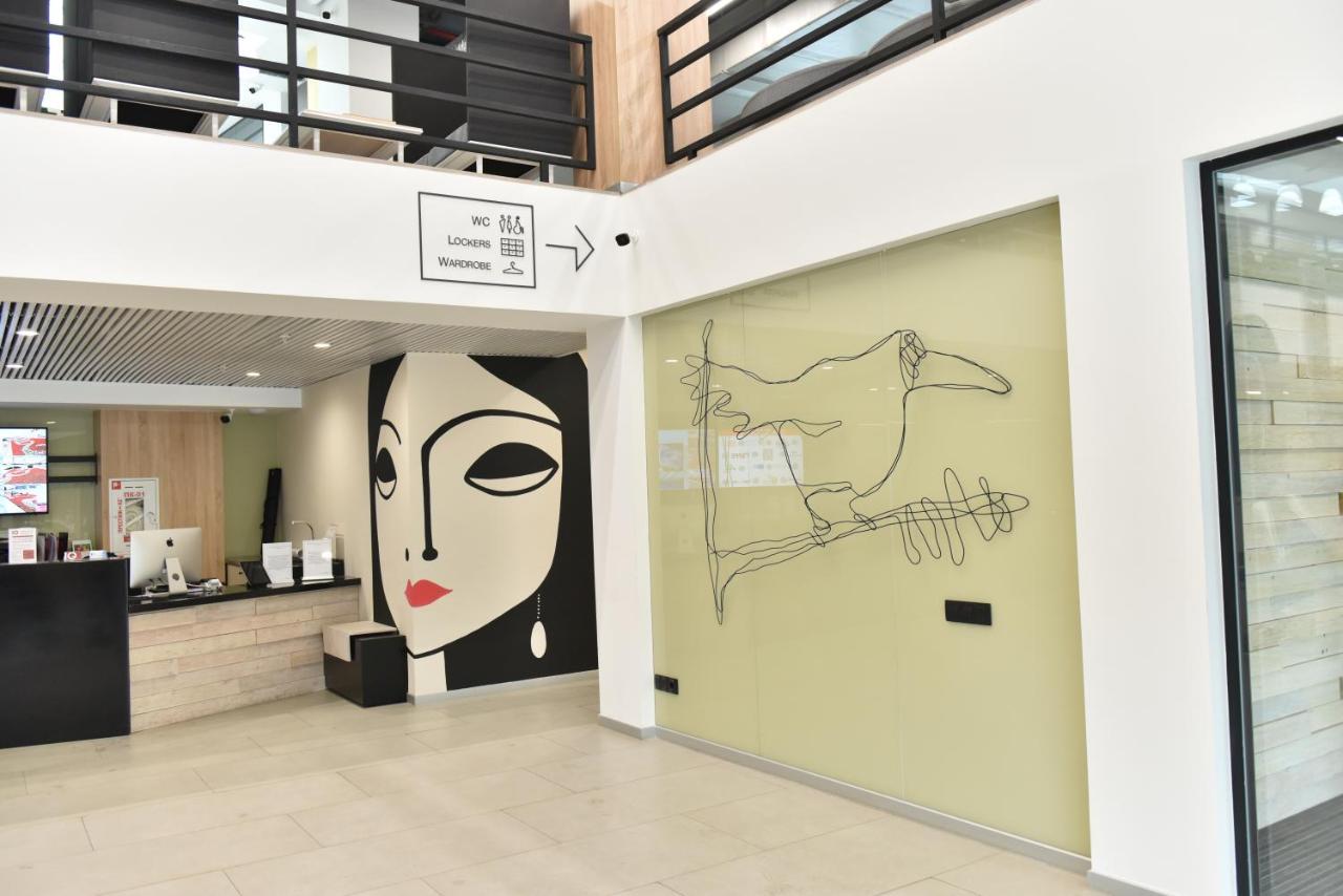 Отель Iq Coworking Астана Экстерьер фото